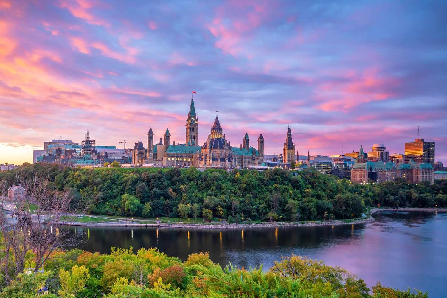Country: <span>Canada</span>